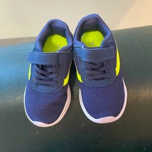 Good condition, brand new